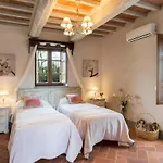 Vila Torre La Ripa 8, Emma Cortona