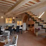 Vila Torre La Ripa 8, Emma Cortona