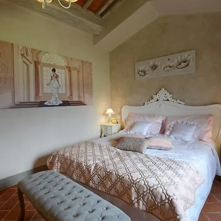Torre La Ripa 8, Emma Villa *